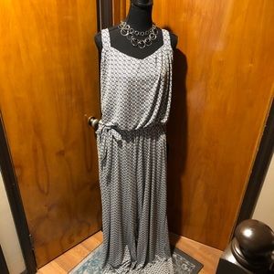 Jumpsuit made by Avenue